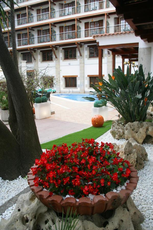 Hotel La Carolina 료렛 드 마르 외부 사진