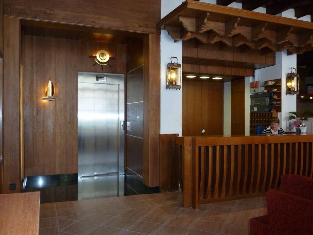 Hotel La Carolina 료렛 드 마르 외부 사진