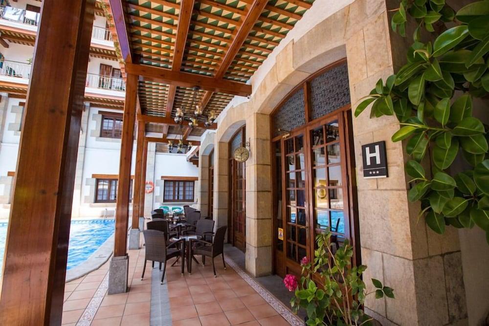 Hotel La Carolina 료렛 드 마르 외부 사진